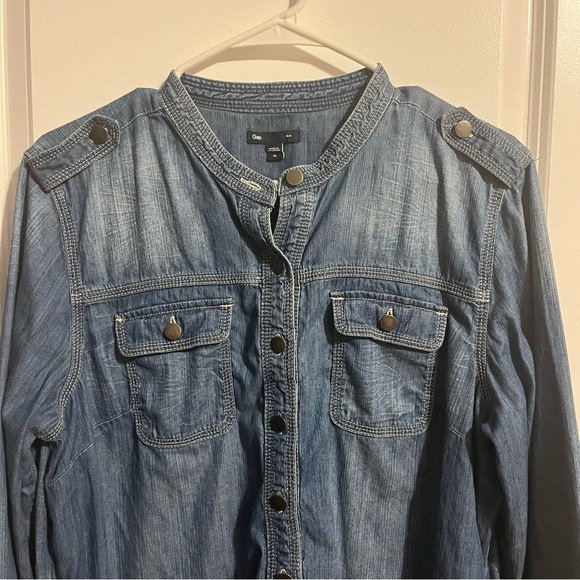 Gap shirt dress. Women’s size M/L
Blue jean - Picture 5 of 10